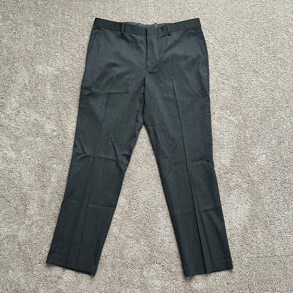 The Tie Bar Trim Fit Wool Pants in Charcoal Gray